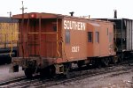 Southern caboose SOU X627 on a coal train in the C&NW yard